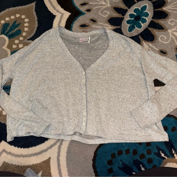 Urban Outfitters Cardigan Top - Picture 1 of 2